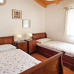 Nika Будинок відпочинку