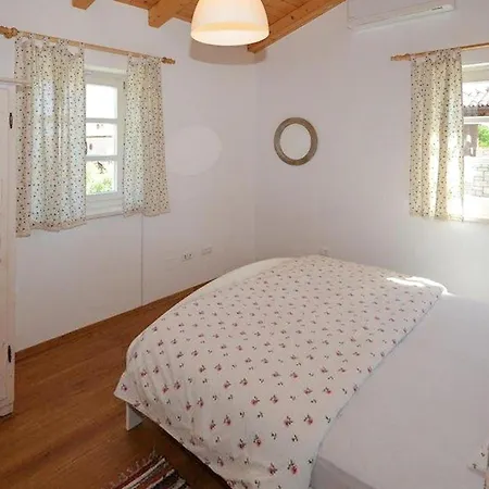 Nika Будинок відпочинку