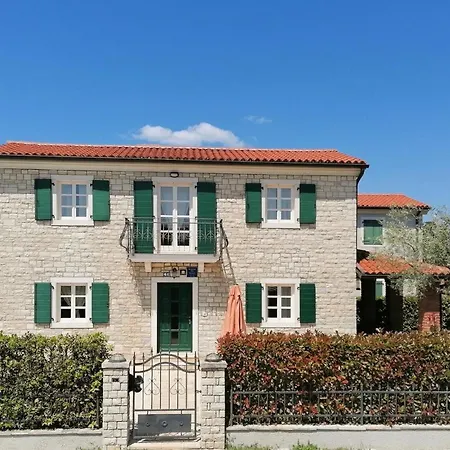 Будинок відпочинку Nika